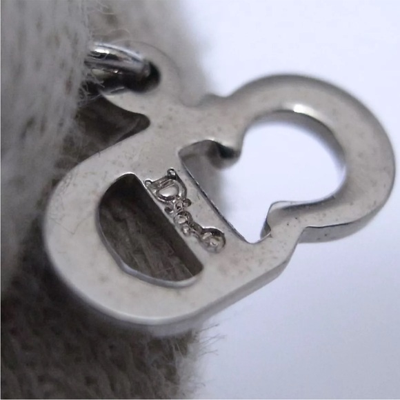 CHRISTIAN DIOR Green Heart Logo CD Silver Bracelet - Picture 10 of 12